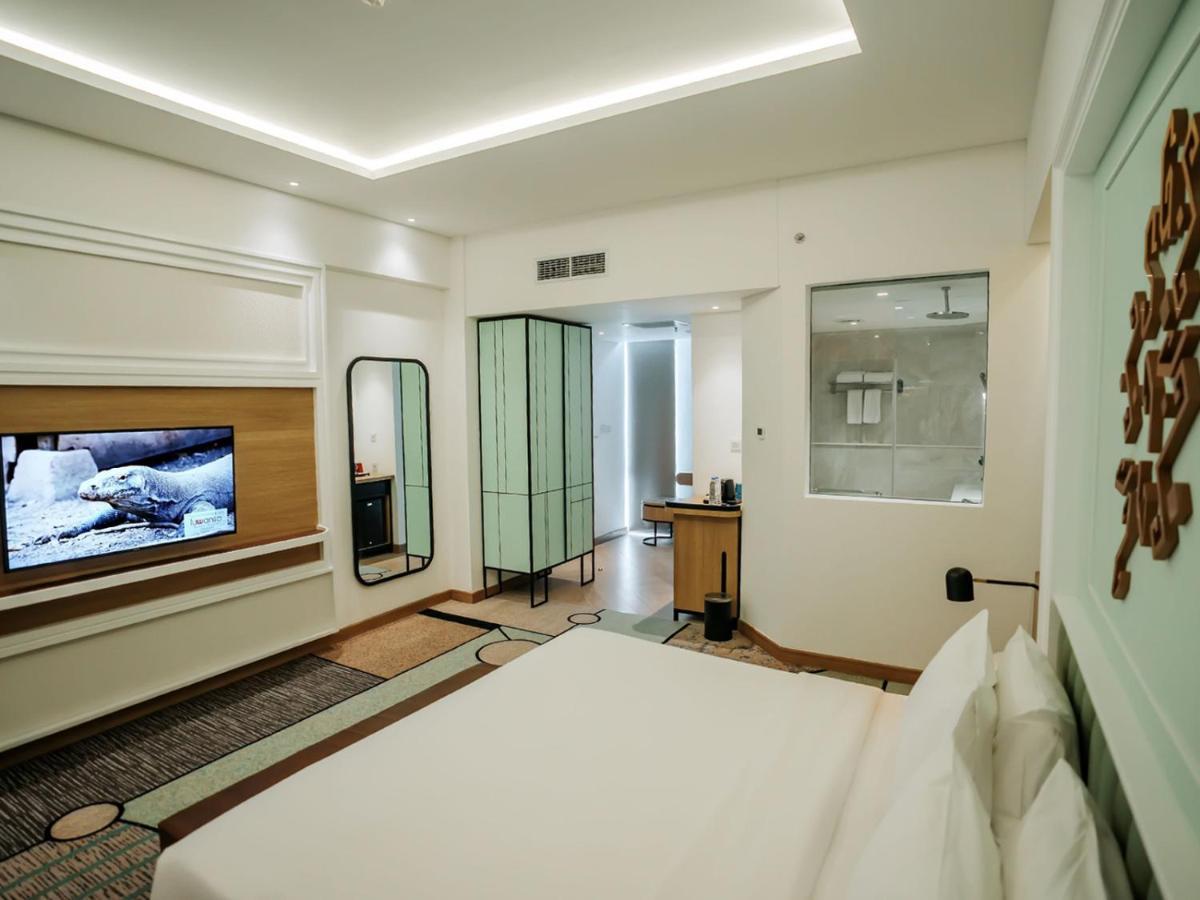 Luwansa Hotel And Convention Center Manado Exterior foto