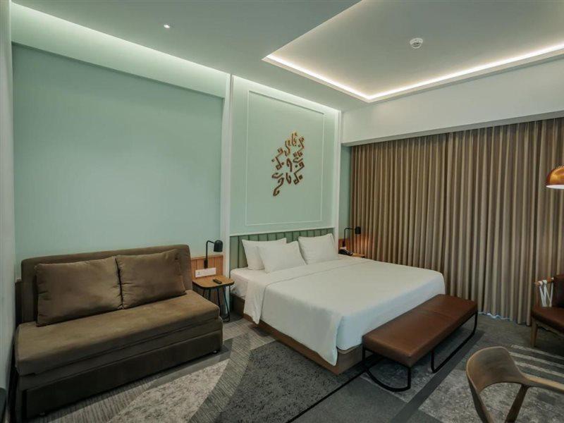 Luwansa Hotel And Convention Center Manado Exterior foto