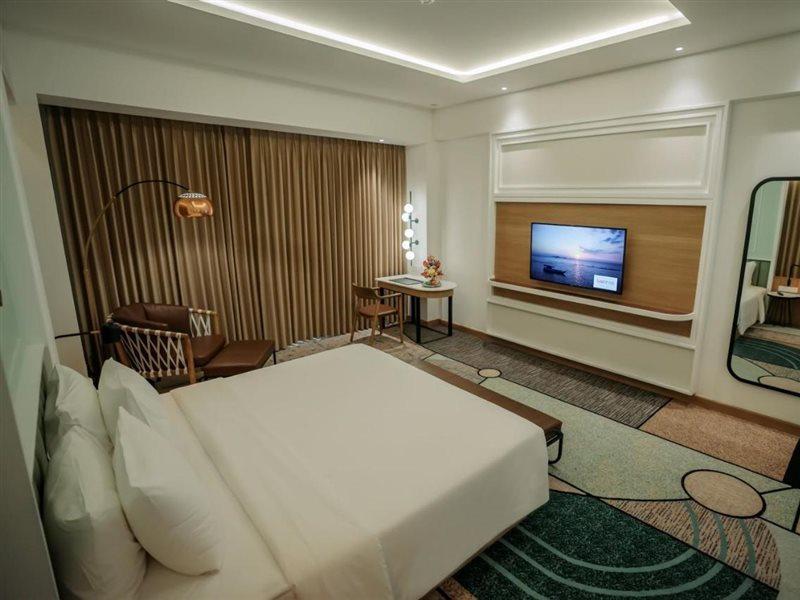 Luwansa Hotel And Convention Center Manado Exterior foto